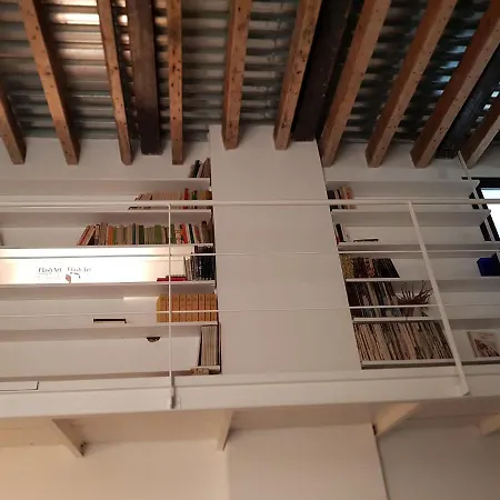 Central Studio Loft, 80 Sq Mt, 6 Mt Ceiling Apartament Mediolan
